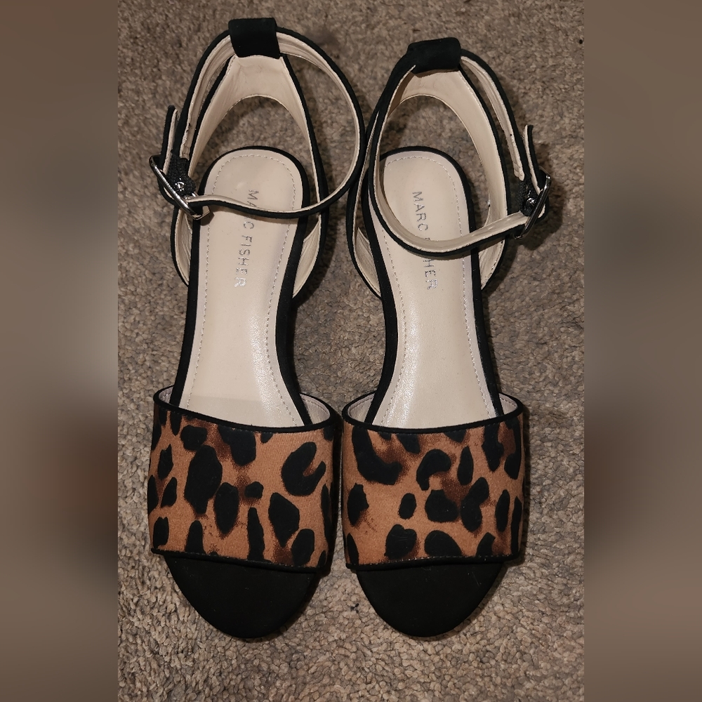 MARC FISHER CHEETAH WEDGES
